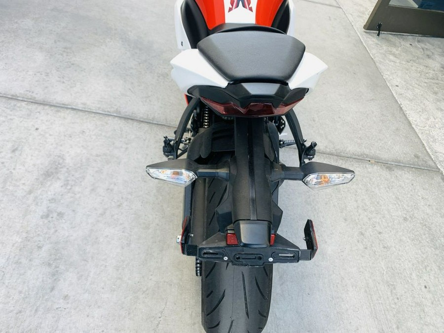 2023 Kawasaki Ninja® ZX™-6R Metallic Matte Graphenesteel Gray/Diablo Black