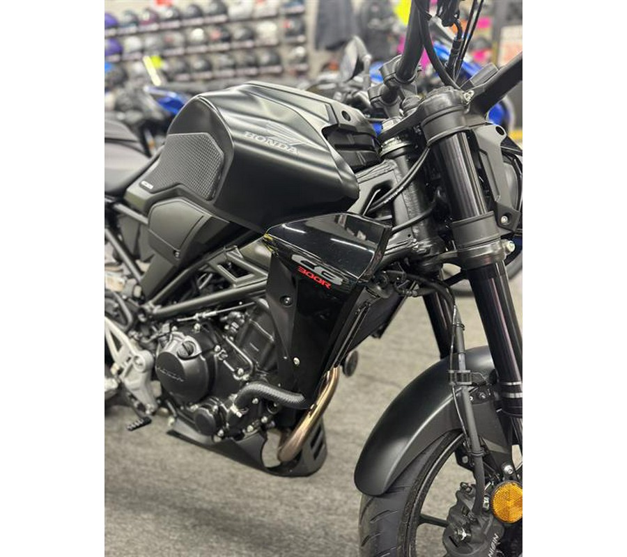 2025 Honda CB300R ABS