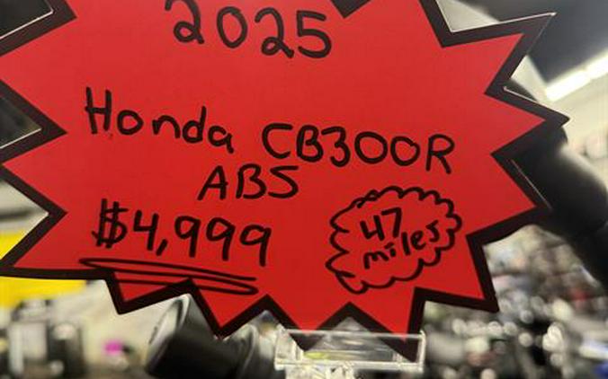 2025 Honda CB300R ABS