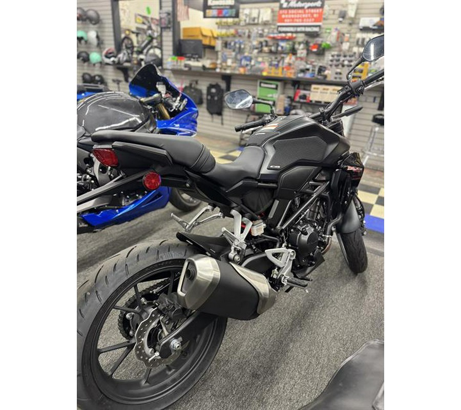 2025 Honda CB300R ABS