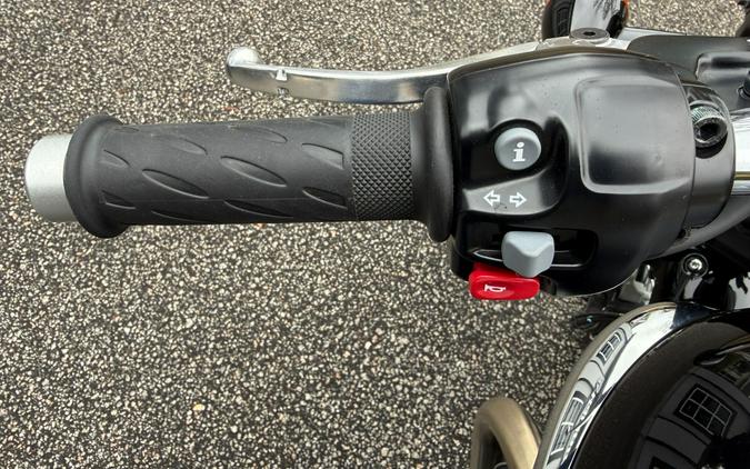 2024 Triumph Bonneville T100