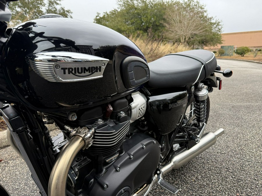 2024 Triumph Bonneville T100