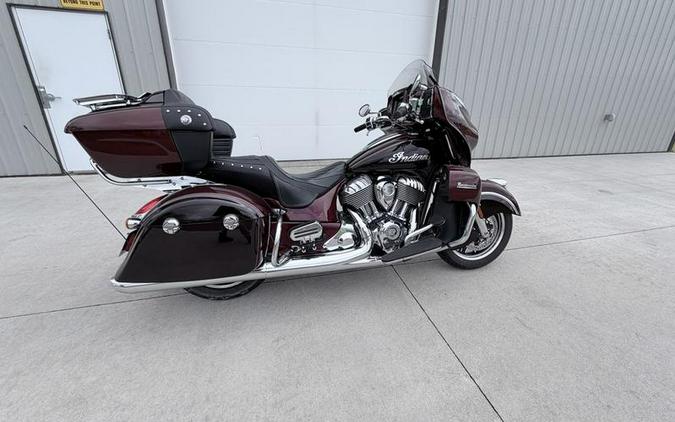 2021 Indian Motorcycle® Roadmaster® Maroon Metallic/Crimson Metallic