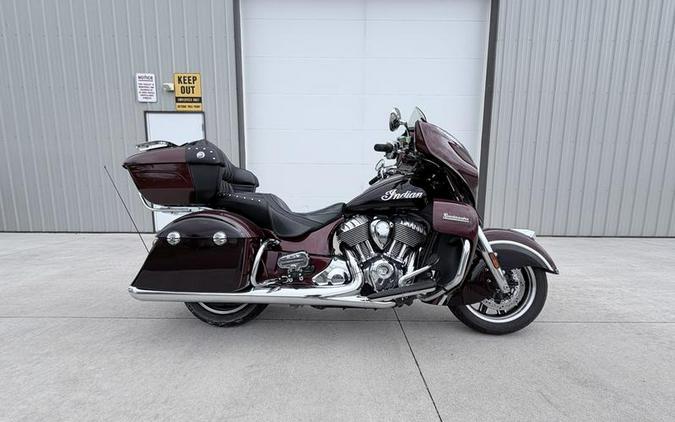 2021 Indian Motorcycle® Roadmaster® Maroon Metallic/Crimson Metallic