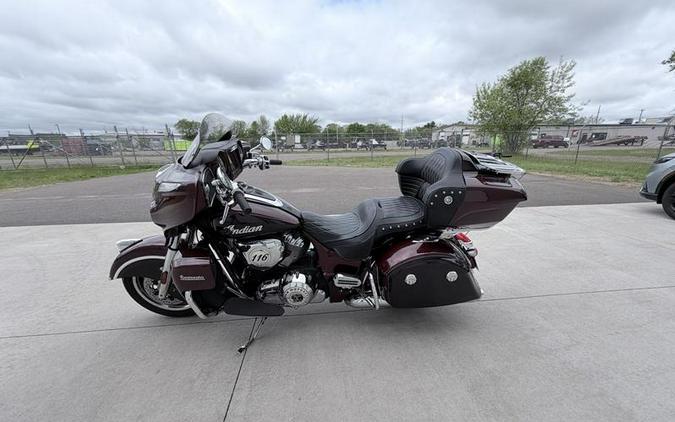 2021 Indian Motorcycle® Roadmaster® Maroon Metallic/Crimson Metallic