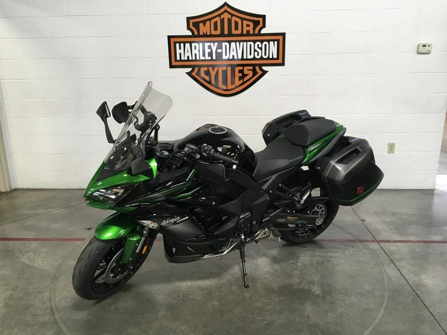 2023 Kawasaki Ninja® 1000SX