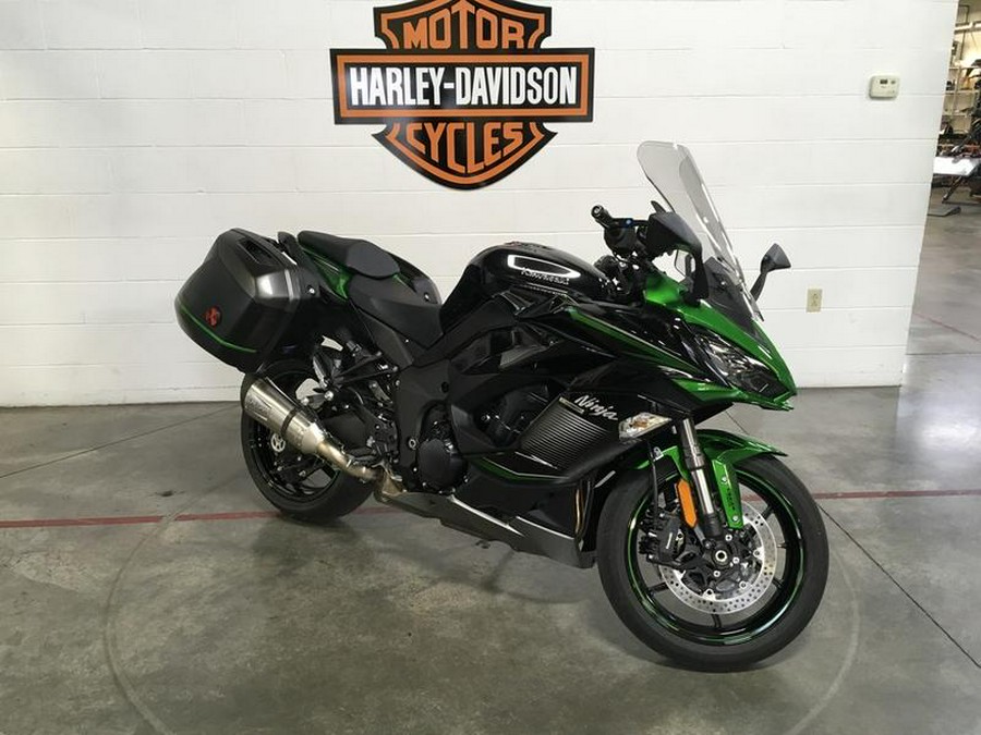 2023 Kawasaki Ninja® 1000SX