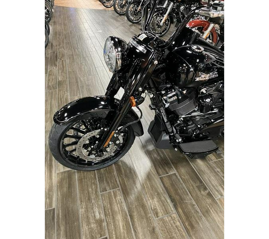 2024 Harley-Davidson® FLRT - Freewheeler®