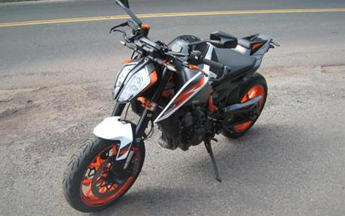 2020 KTM 890 Duke R