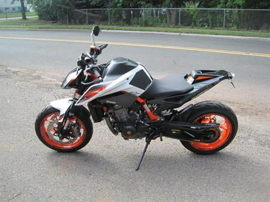 2020 KTM 890 Duke R