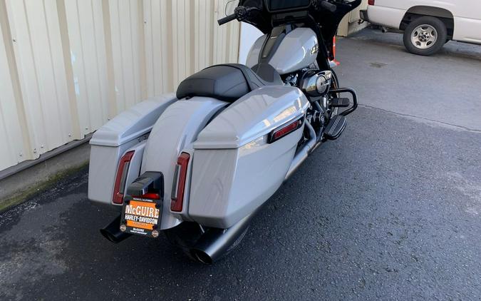 2025 Harley-Davidson® FLHX - Street Glide®