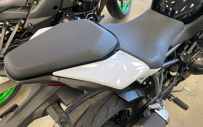 2026 Kawasaki Z900 ABS