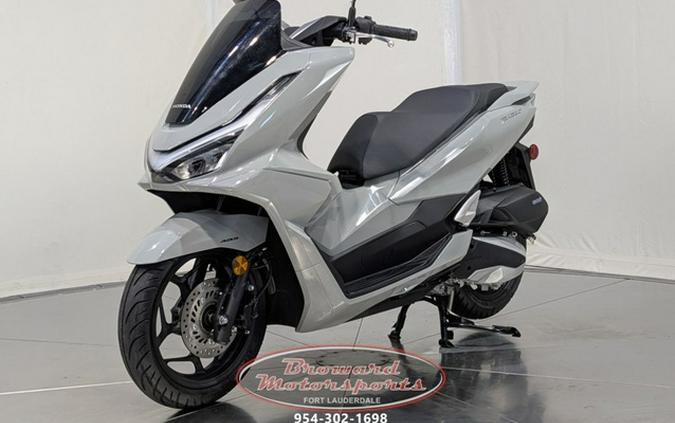 2025 Honda PCX160AS