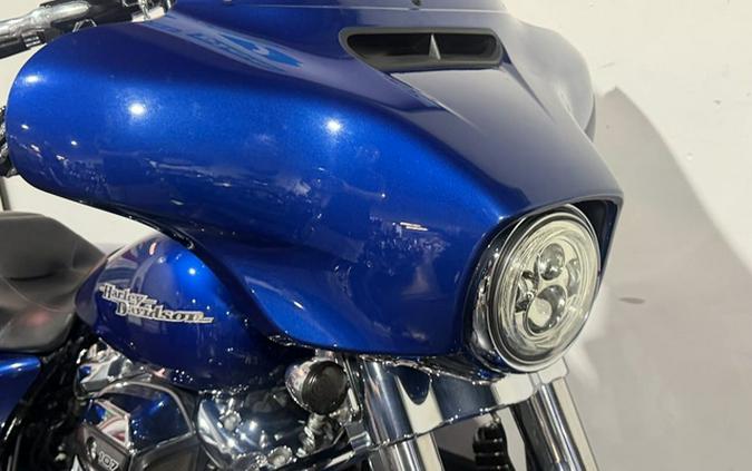 2017 Harley-Davidson Street Glide FLHX