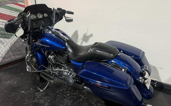 2017 Harley-Davidson Street Glide FLHX