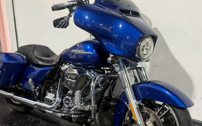 2017 Harley-Davidson Street Glide FLHX