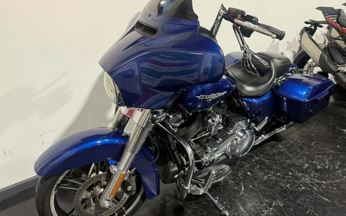 2017 Harley-Davidson Street Glide FLHX
