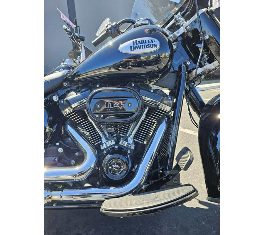 2021 Harley-Davidson® FLHCS - Heritage Classic 114