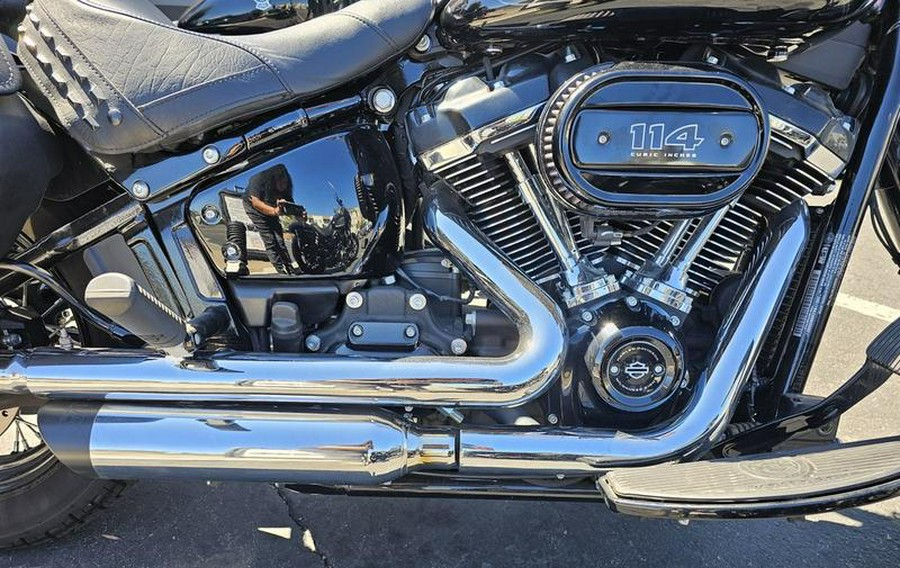 2021 Harley-Davidson® FLHCS - Heritage Classic 114