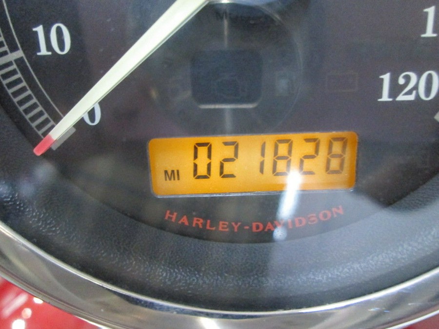 2009 Harley-Davidson® XL1200C - Sportster® 1200 Custom