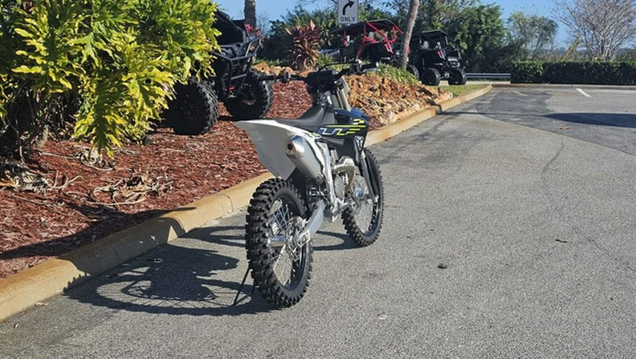2026 Triumph TF 450-X Jet Black/Pure White 450-X