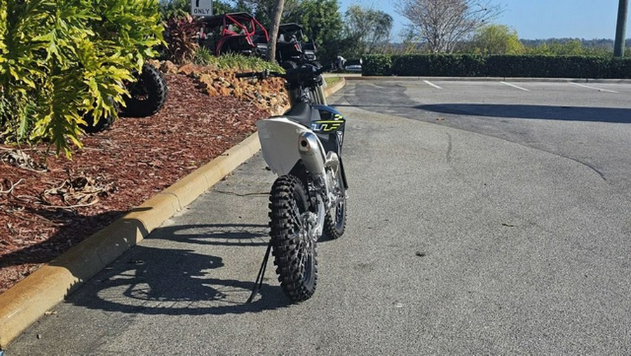 2026 Triumph TF 450-X Jet Black/Pure White 450-X