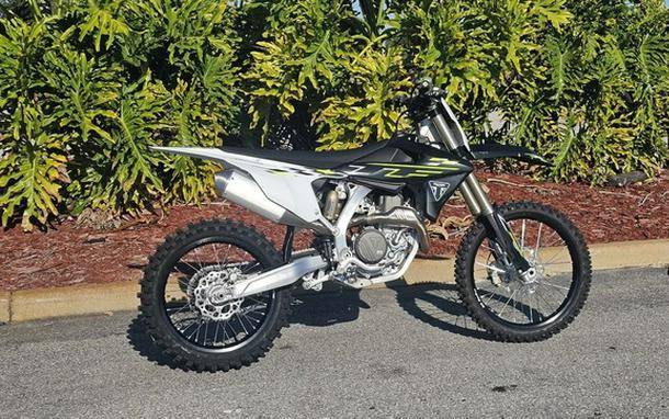 2026 Triumph TF 450-X Jet Black/Pure White 450-X