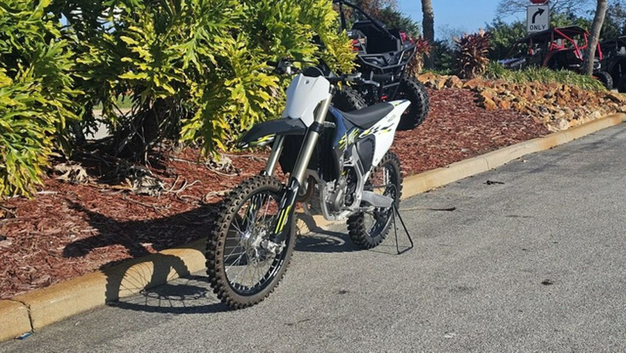 2026 Triumph TF 450-X Jet Black/Pure White 450-X