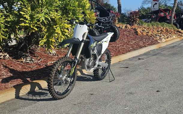 2026 Triumph TF 450-X Jet Black/Pure White 450-X