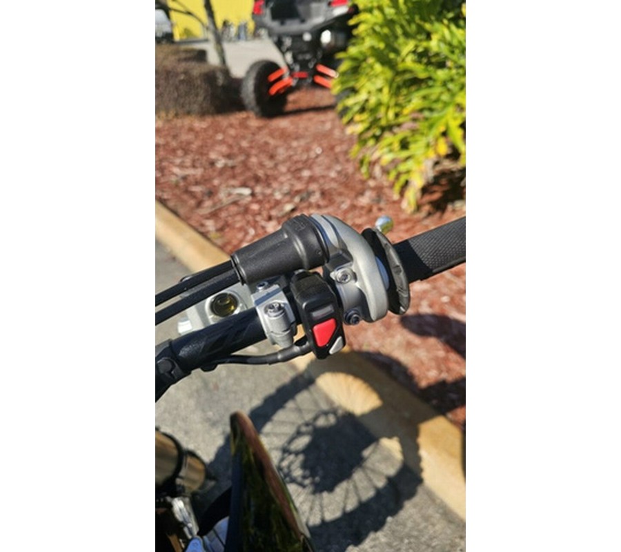 2026 Triumph TF 450-X Jet Black/Pure White 450-X