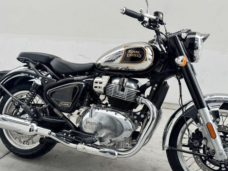 2026 Royal Enfield Classic 650 Black Chrome