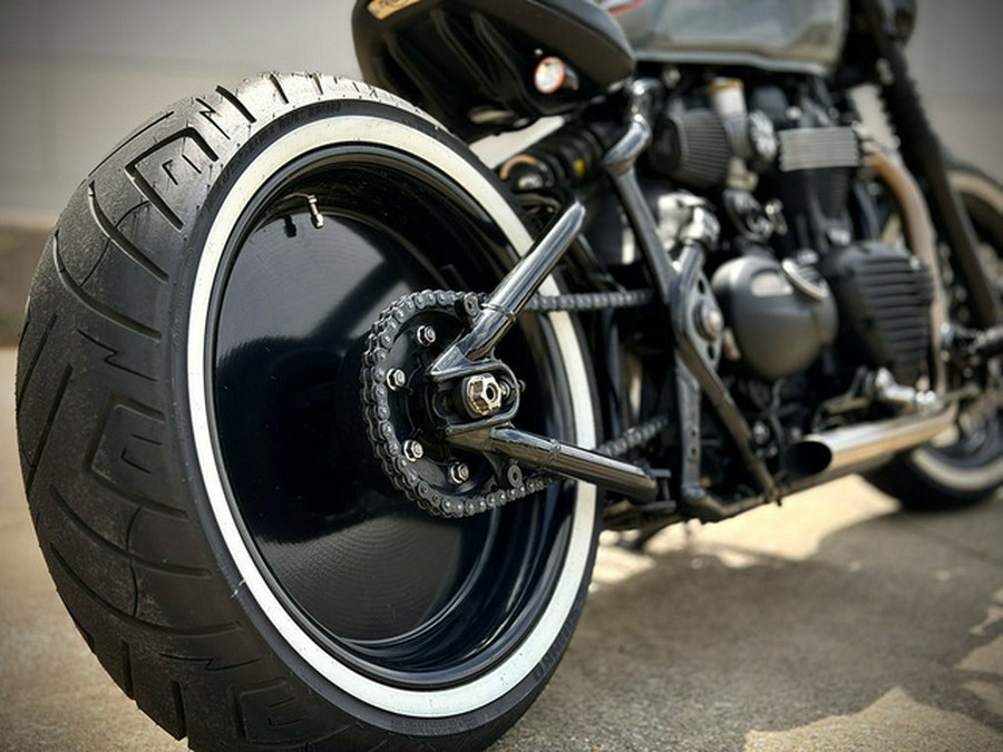 2022 Triumph Bonneville Bobber Custom