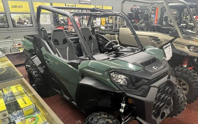 2023 Can-Am® Commander DPS 700