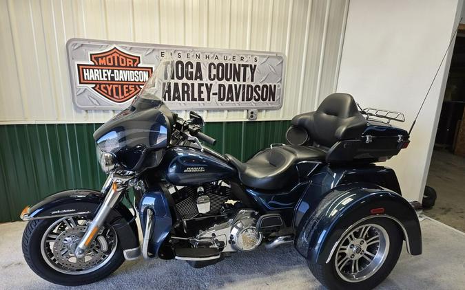 2016 Harley-Davidson® FLHTCUTG - Tri Glide® Ultra