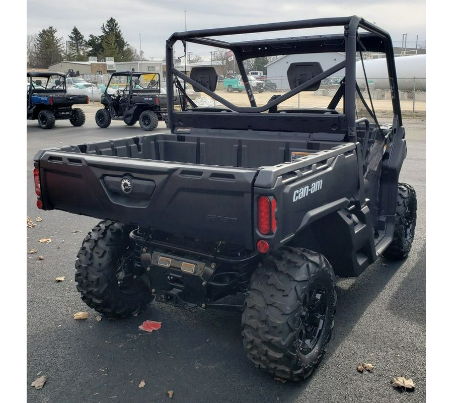 2023 Can-Am® Defender DPS HD9 Timeless Black