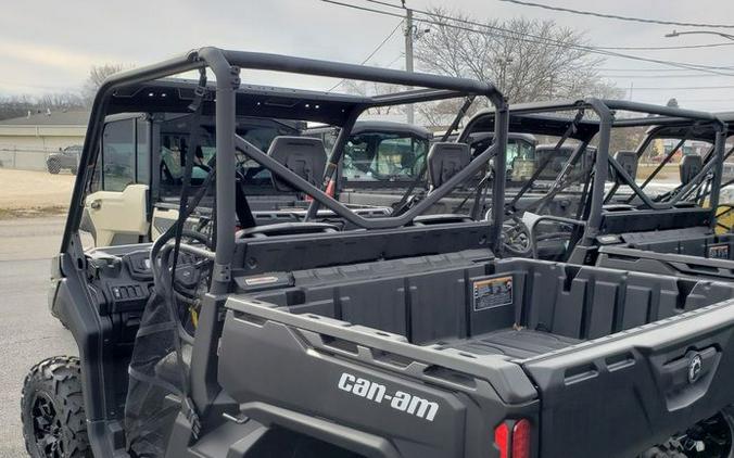 2023 Can-Am® Defender DPS HD9 Timeless Black