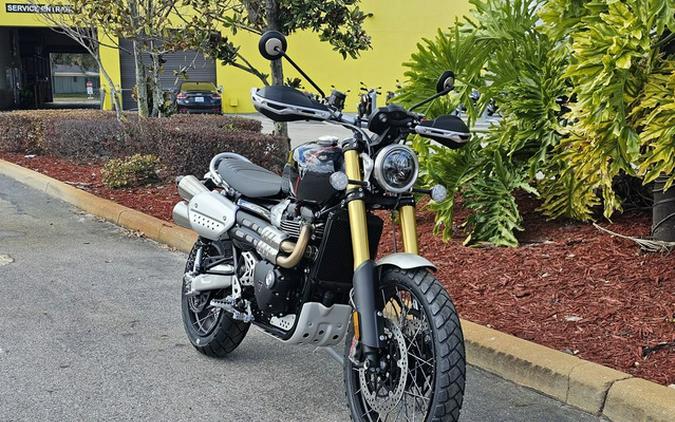 2024 Triumph Scrambler 1200 XE Phantom Black / Storm Grey