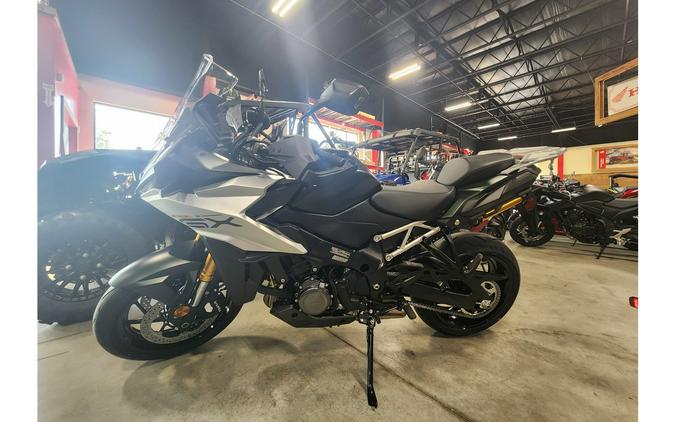 2024 Suzuki GSX-S1000GX+