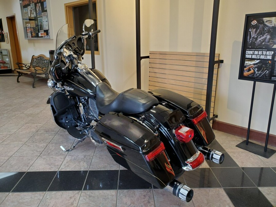 2015 Harley-Davidson Ultra Limited Vivid Black