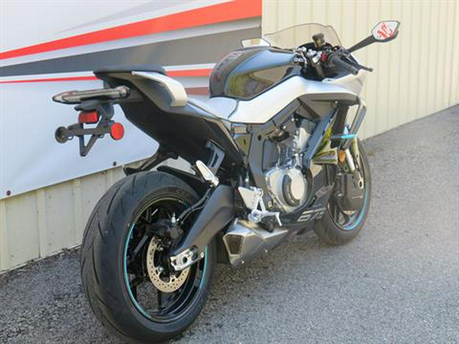 2026 CFMOTO 675SS