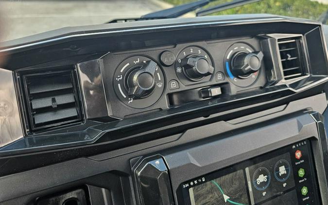 2025 Kawasaki RIDGE XR Crew Limited HVAC