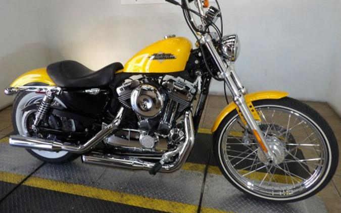 2013 Harley-Davidson Sportster® Seventy-Two®