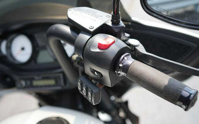 2016 Victory Motorcycles Cross Country Suede Pearl White