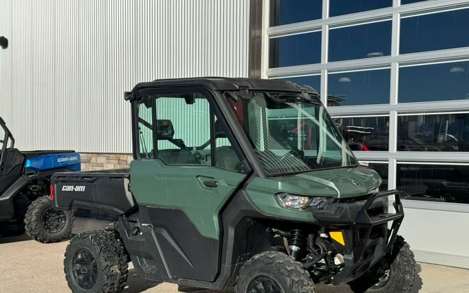 2022 Can-Am Defender DPS CAB HD9