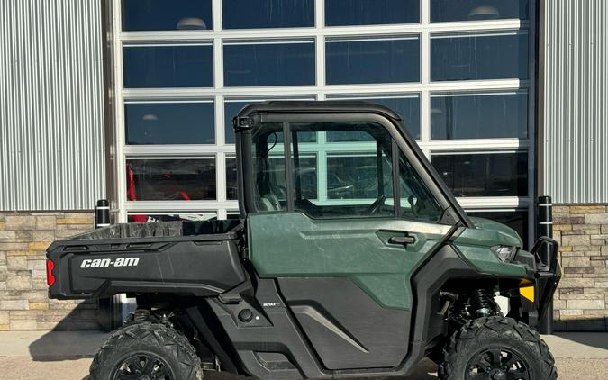 2022 Can-Am Defender DPS CAB HD9