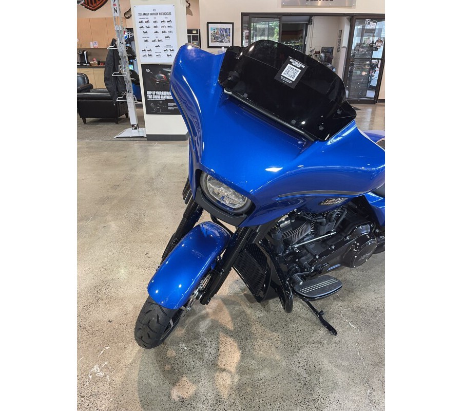 2024 Harley-Davidson Street Glide® Blue Burst