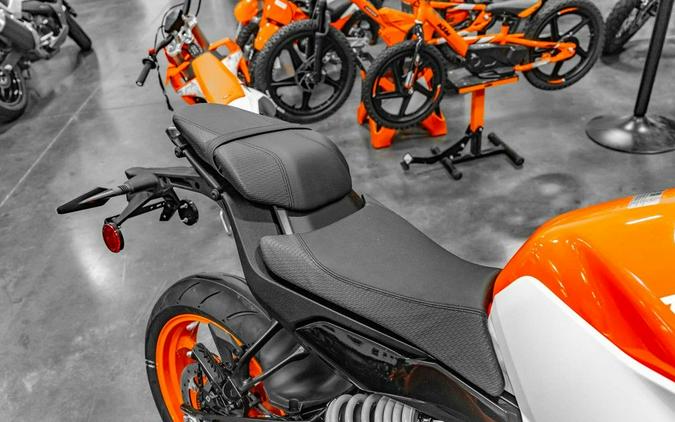 2024 KTM 250 Duke