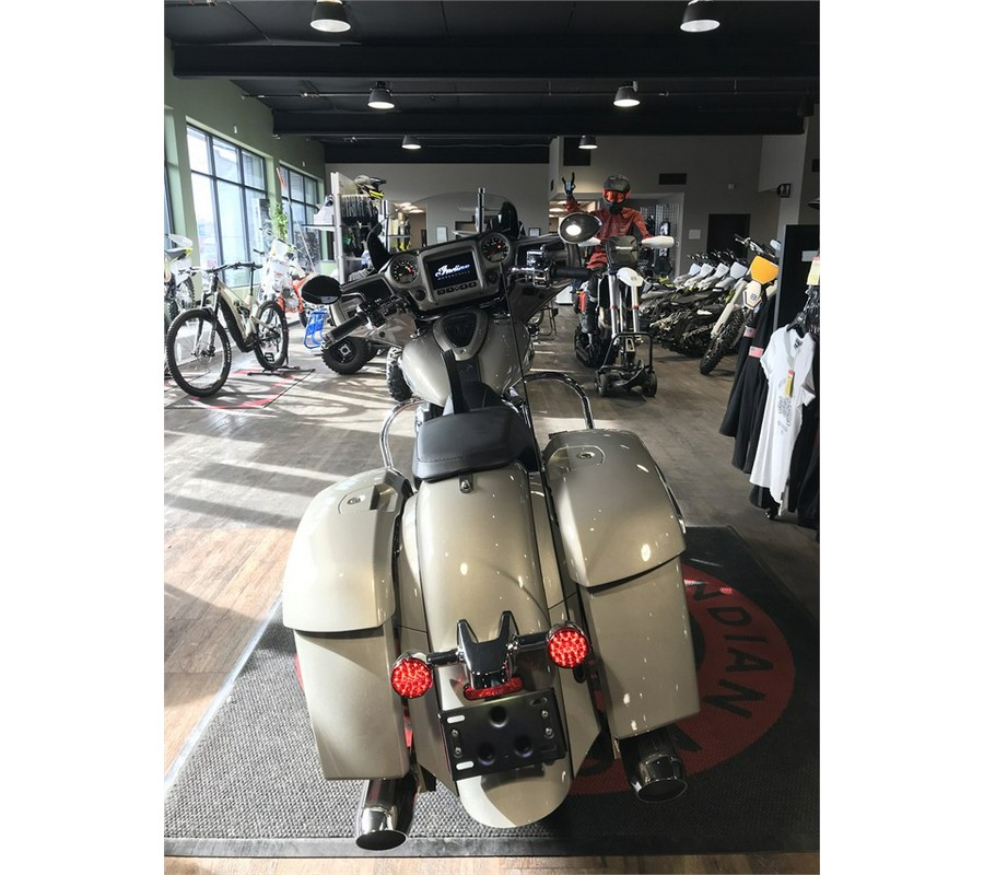 2023 Indian Motorcycle CHIEFTAIN LIMITED, SILVER QUARTZ MTLC, 49ST