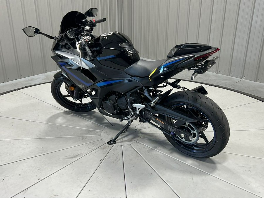 2025 Kawasaki NINJA 500 ABS SE