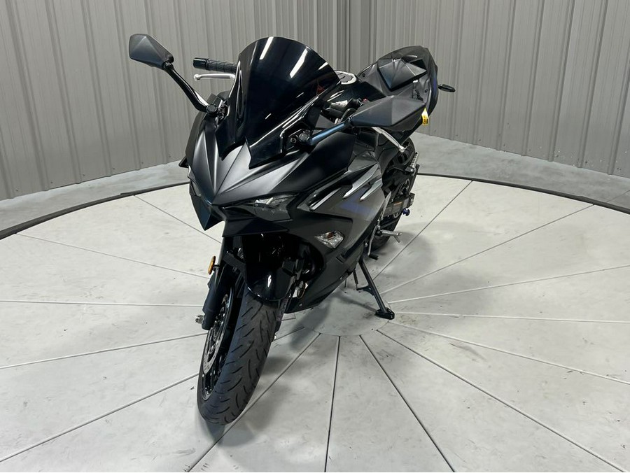 2025 Kawasaki NINJA 500 ABS SE